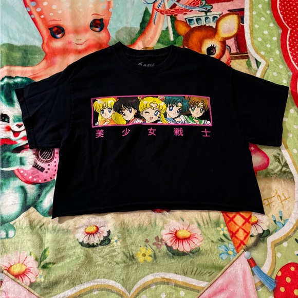 Tops - Sailor Moon Boxy Vintage Crop Top Sz M